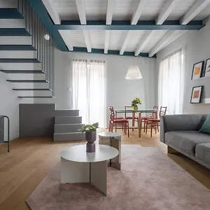 Appartamento Bluemoon Apartments R&R, Milano